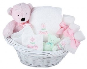 4 WAYS TO CHOOSE IDEAL BABY GIFTS2